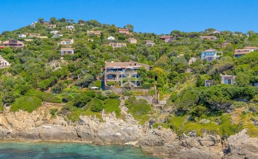 Villa in Île du Levant, Provence-Alpes-Côte d'Azur, France 1