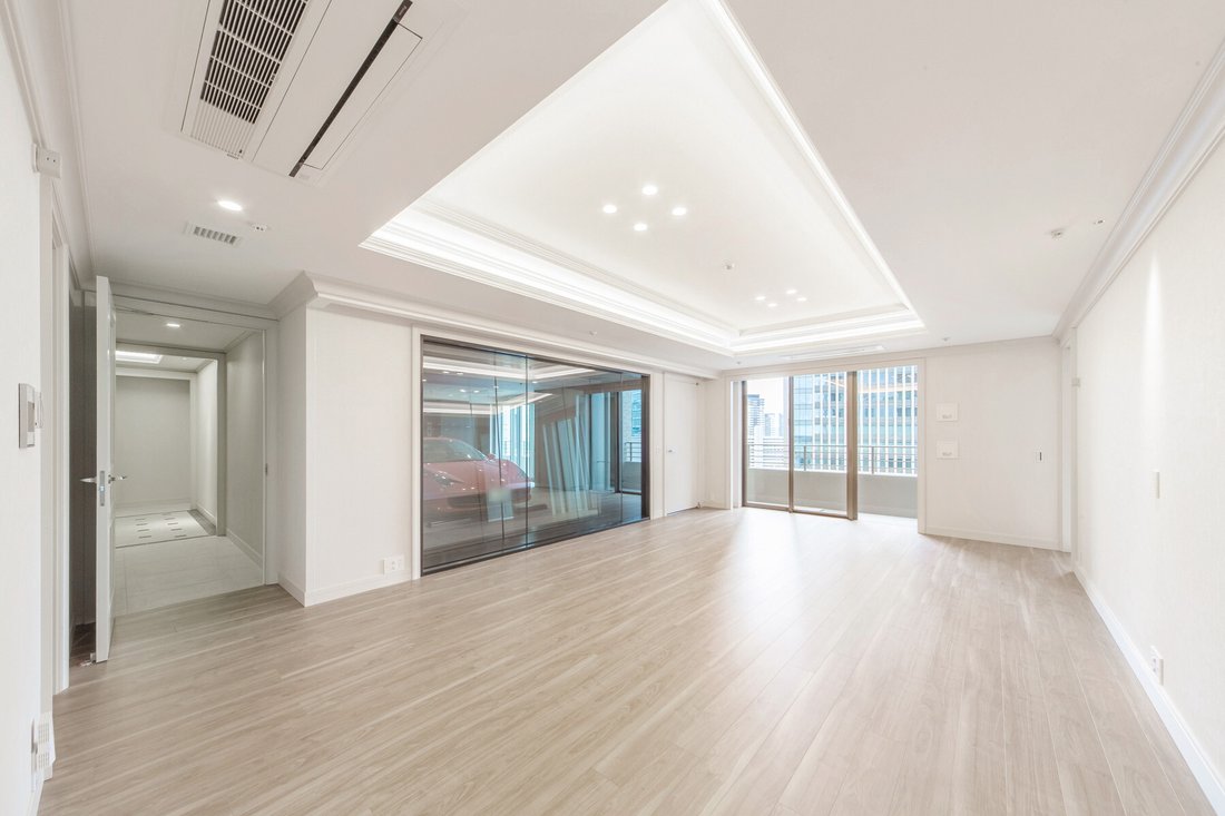 Condo in Osaka, Osaka, Japan 2 - 18278785