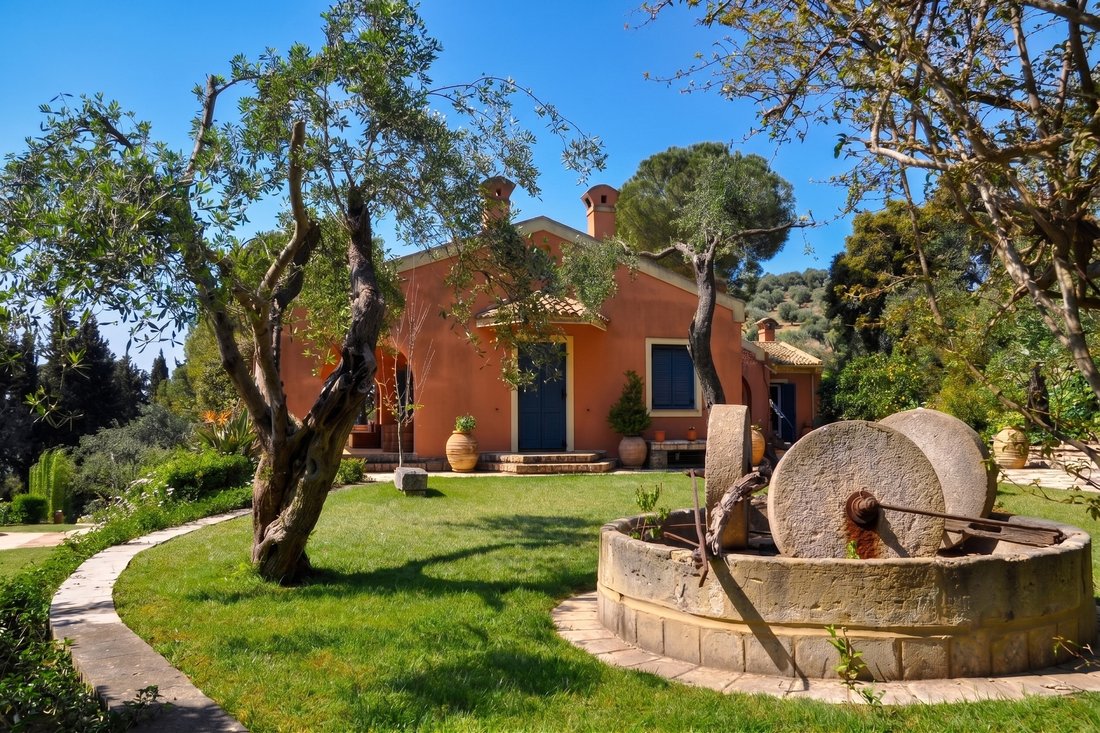 Casa a Corfù, Peloponnese, Western Greece and the Ionian, Grecia 1 - 15668806