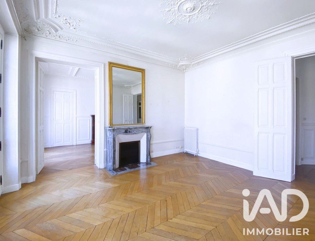 Apartment in Notre Dame, Versailles, France 3 - 18283284
