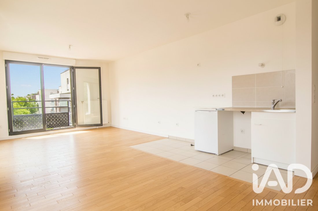 Apartment in Lallier P. Hochart, L'Haÿ-les-Roses, France 4 - 18283209