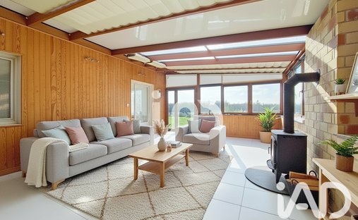 House in Saint-Jean-les-Deux-Jumeaux, Ile-de-France, France 1