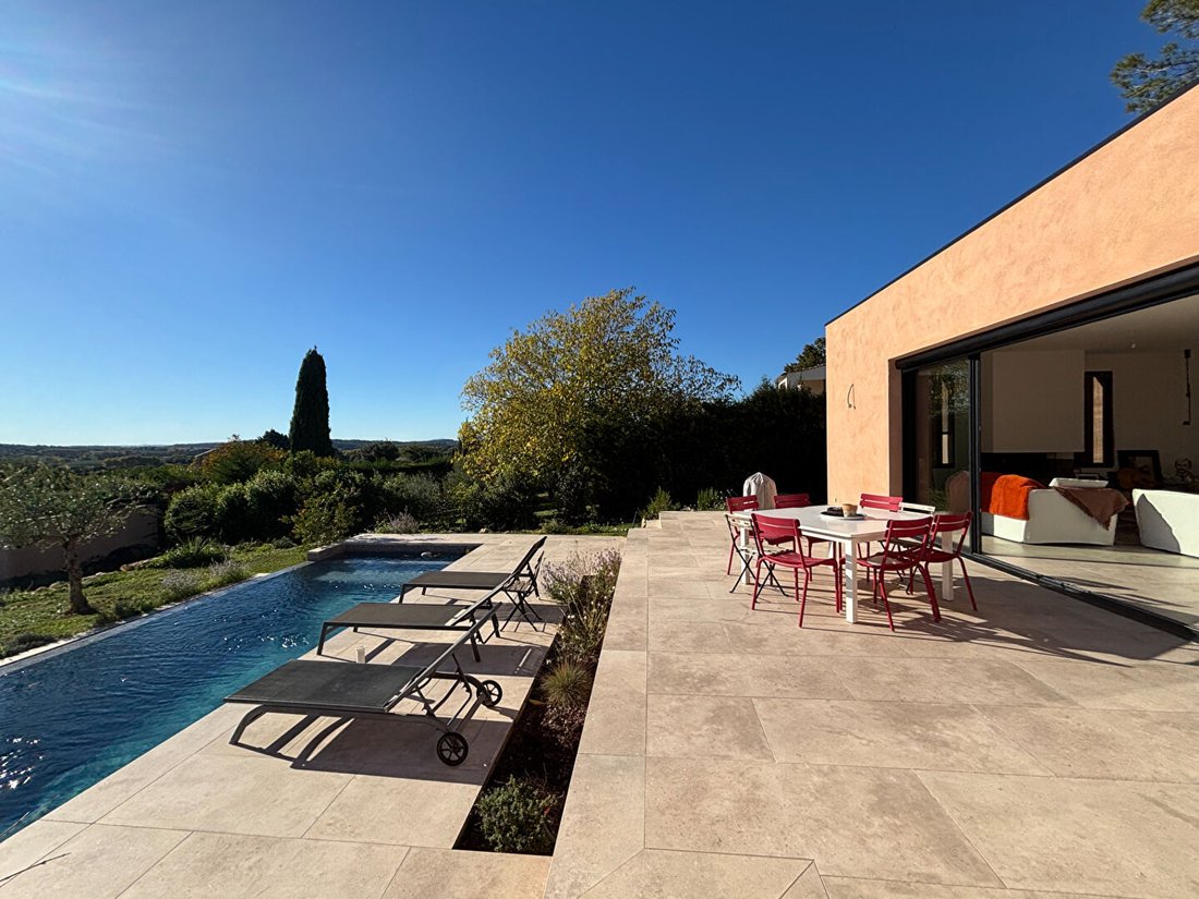 Villa in Uzès, Occitania, France 1 - 18279025