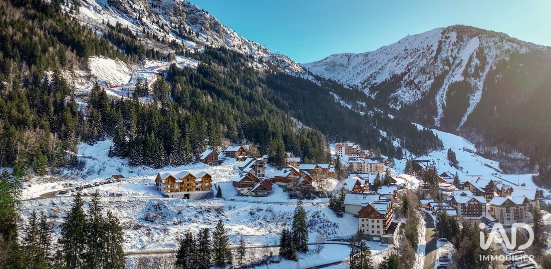 Apartment in Oz, Auvergne-Rhône-Alpes, France 2 - 18283369