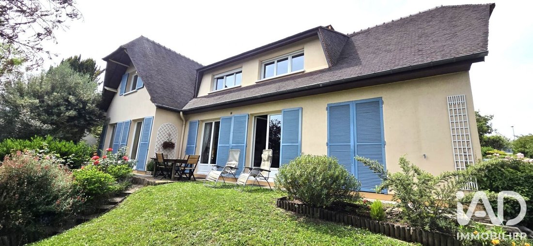 Casa a Marly-le-Roi, Isola di Francia, Francia 1 - 18283289