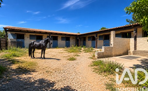 House in Aramon, Occitania, France 1