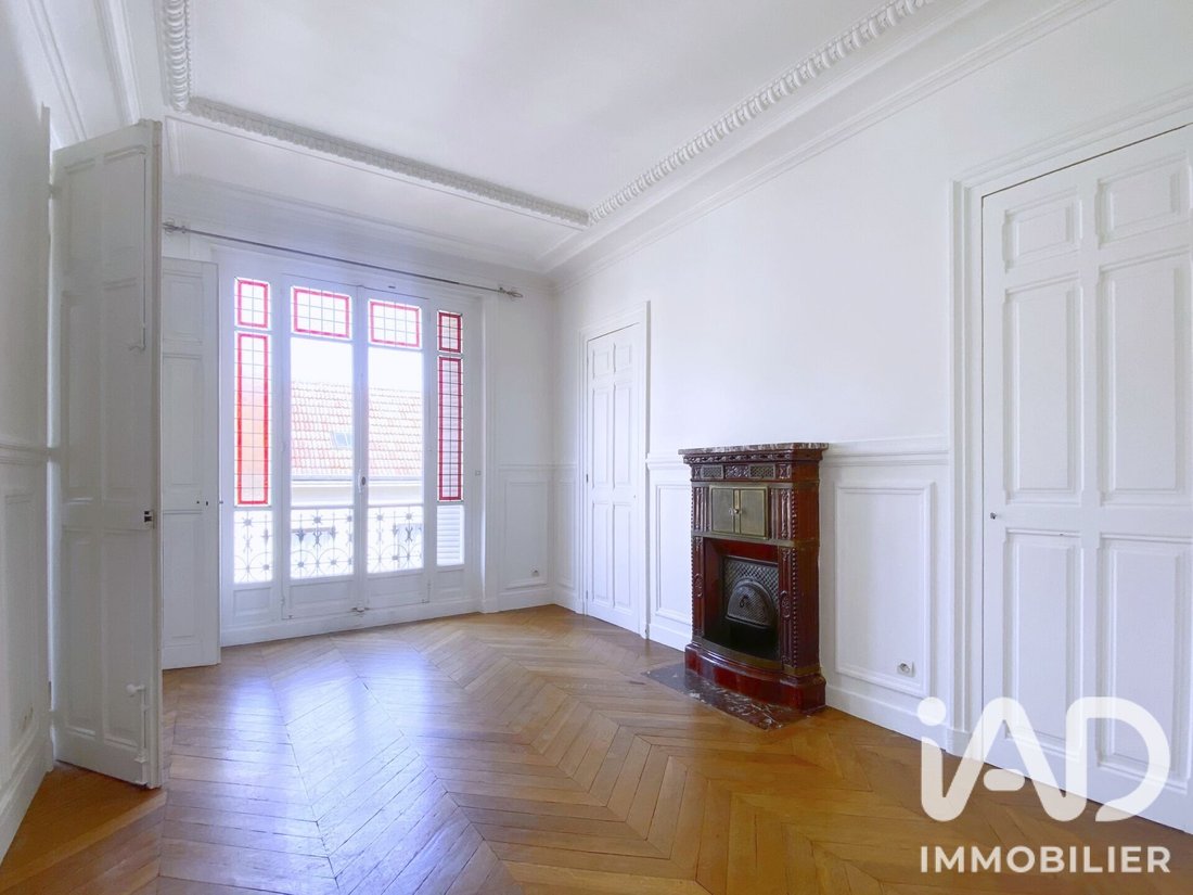 Apartment in Notre Dame, Versailles, France 4 - 18283284