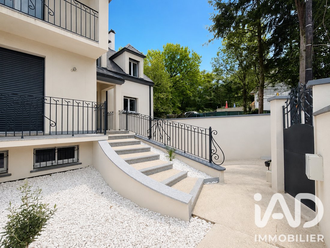 House in Le Pin, Ile-de-France, France 2 - 18283365