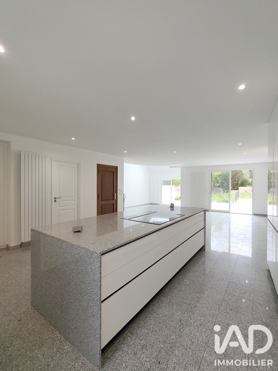House in Le Pin, Ile-de-France, France 4 - 18283365