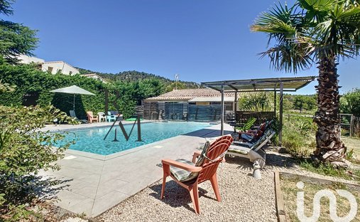 House in Rognes, Provence-Alpes-Côte d'Azur, France 1