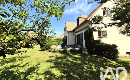 House in Nord et Ouest, Triel-sur-Seine, France 1