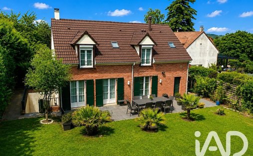 House in Condecourt, Ile-de-France, France 1