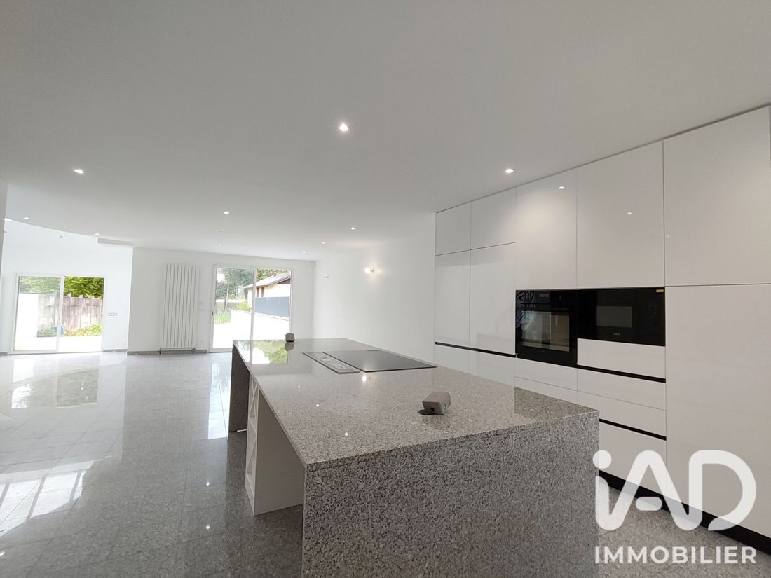 House in Le Pin, Ile-de-France, France 3 - 18283365