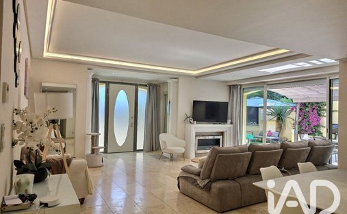 Apartment in Mougins, Provence-Alpes-Côte d'Azur, France 1