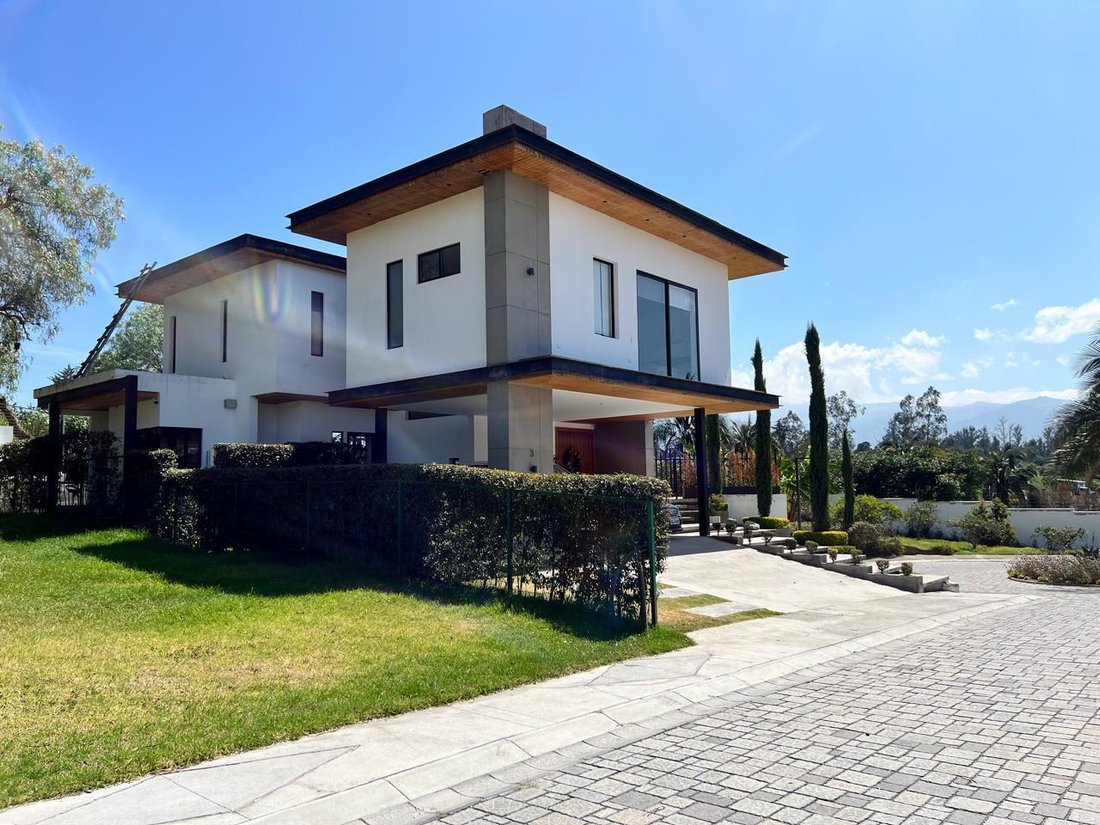 House in Quito, Pichincha, Ecuador 4 - 18279428