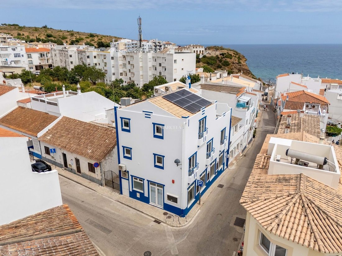 Budens, Algarve, Portugal 1 - 18279305