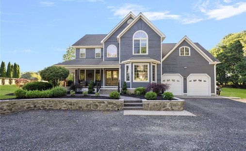 House in Cumberland, Rhode Island, United States 1