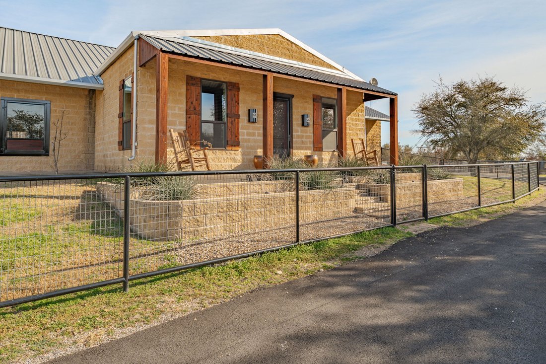 House in Weatherford, Texas, United States 3 - 17014044