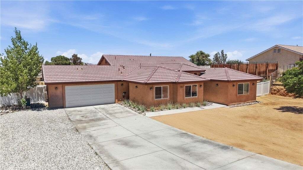 House in Victorville, California, United States 2 - 18269918