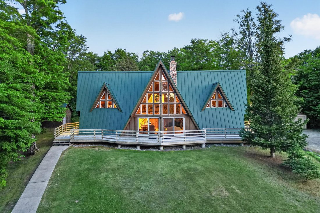 House in L'Anse, Michigan, United States 2 - 18279364