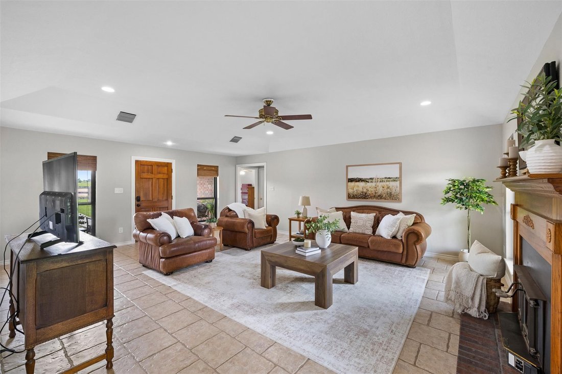 Land in Davilla, Texas, United States 5 - 18279434