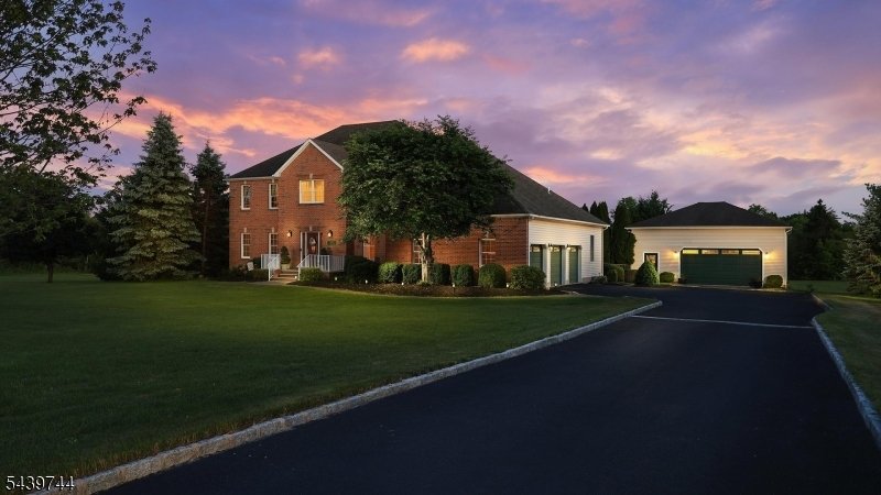 House in Hillsborough Twp., New Jersey, United States 3 - 18220839