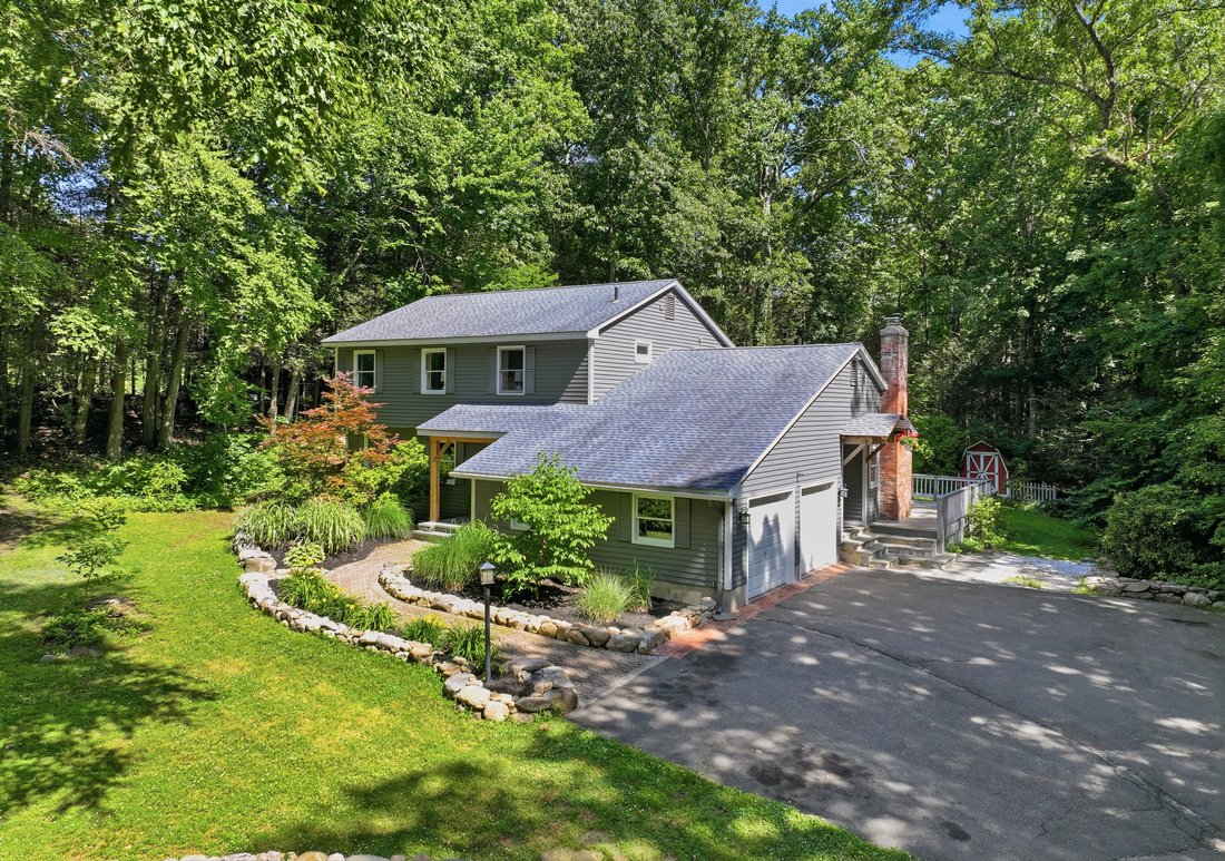 House in Burlington, Connecticut, United States 1 - 18279375