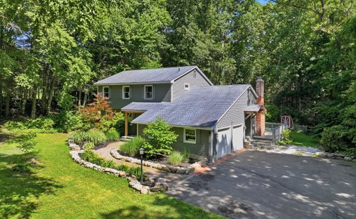 House in Burlington, Connecticut, United States 1