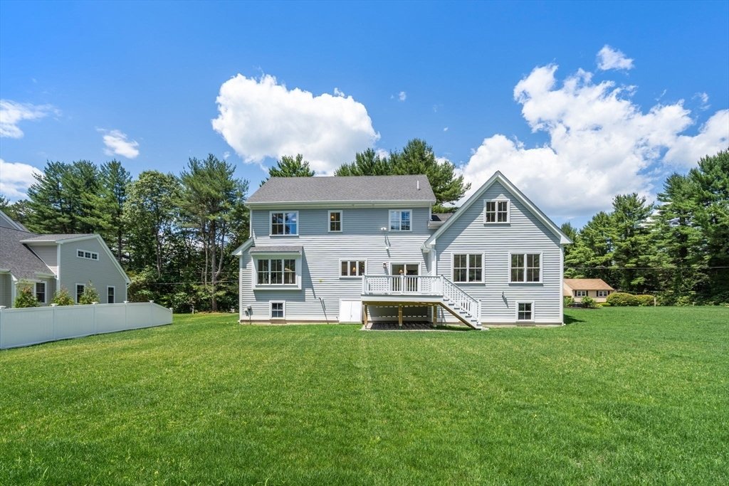 House in Medfield, Massachusetts, United States 2 - 18266466
