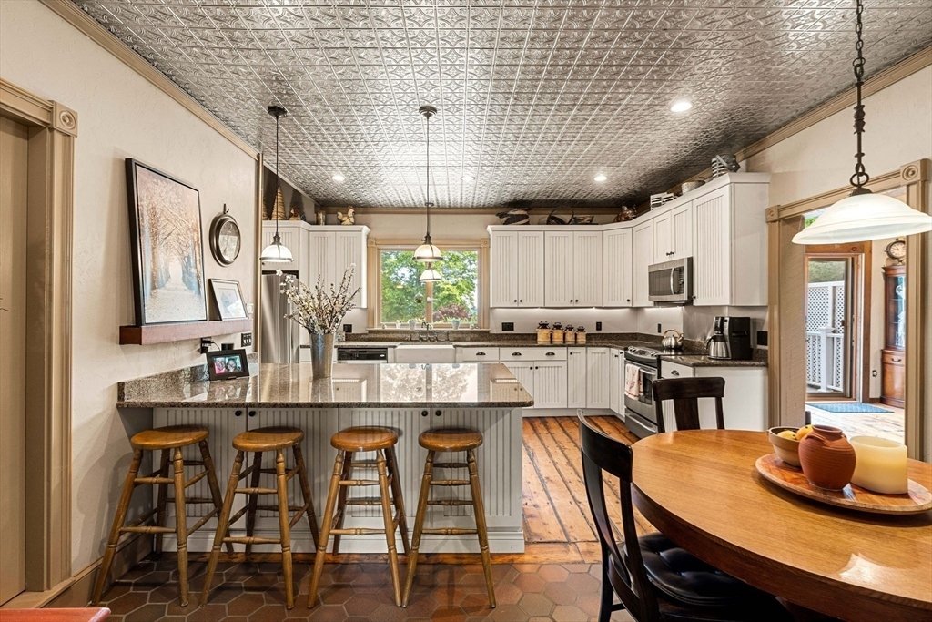 House in Nahant, Massachusetts, United States 4 - 18279455