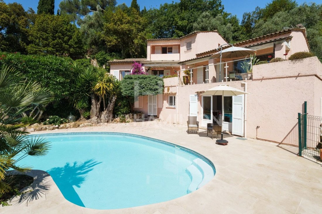 Villa in Grasse, Provence-Alpes-Côte d'Azur, France 2 - 18164157