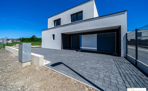 House in Strasshof an der Nordbahn, Lower Austria, Austria 1