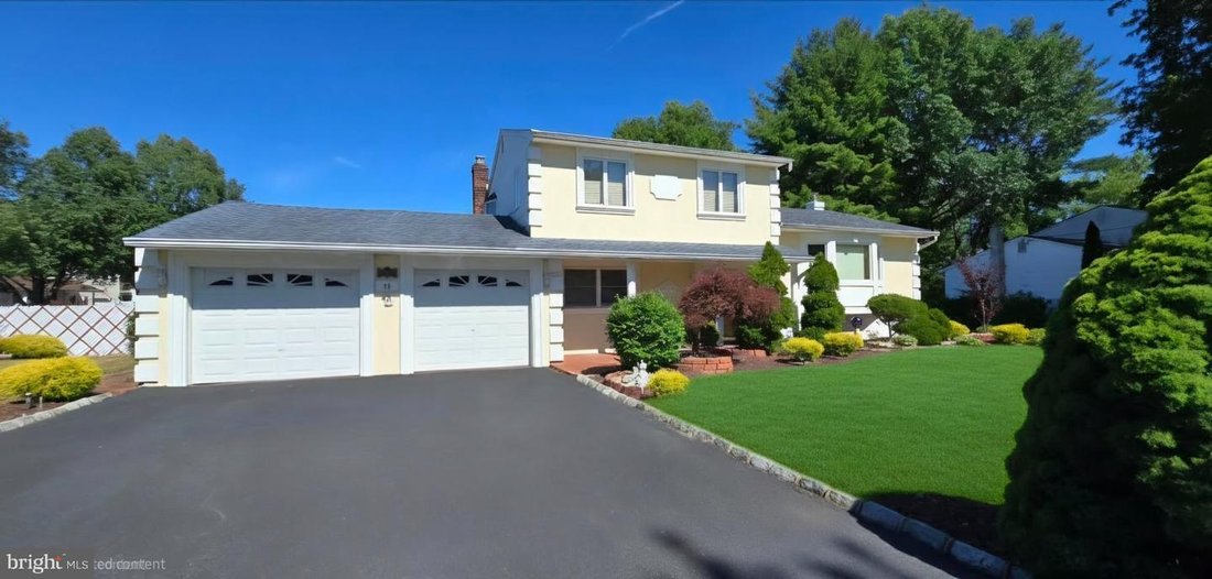 House in Old Bridge Township, New Jersey, United States 1 - 18279691