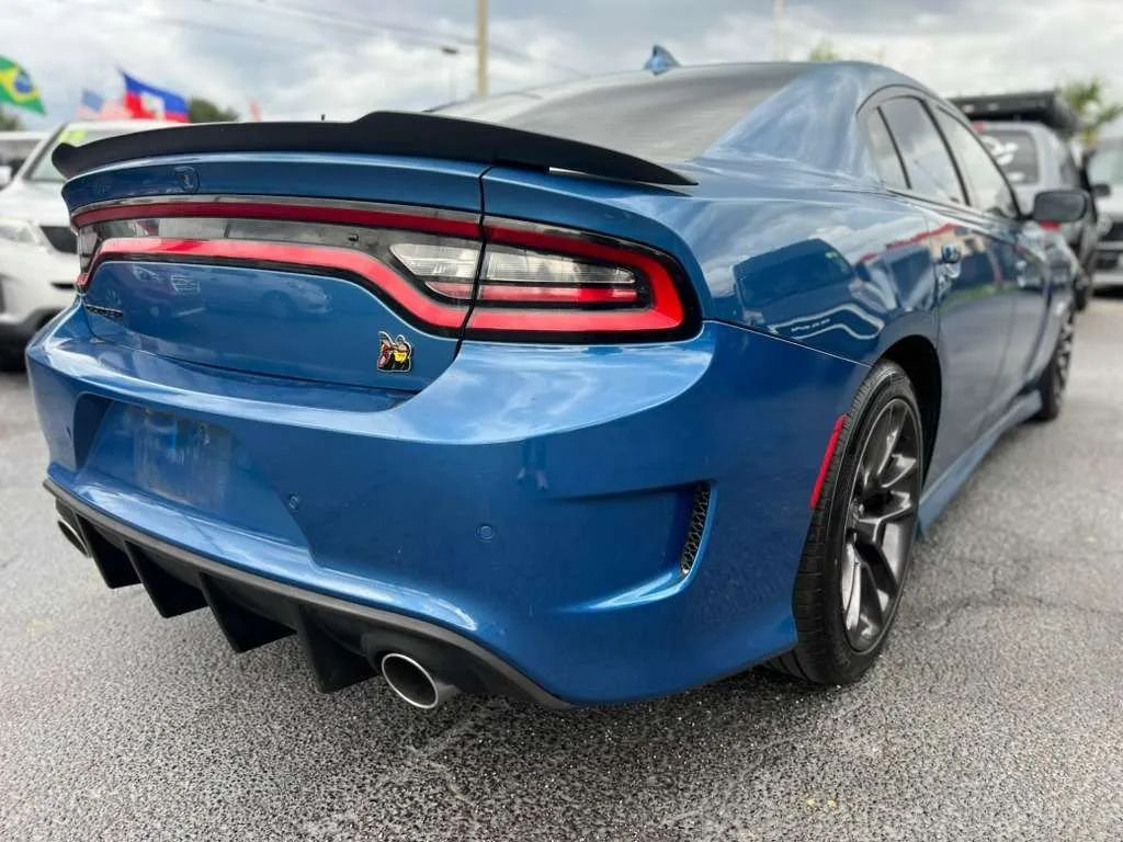 Sedan in Orlando, FL, United States 4 - 18279112