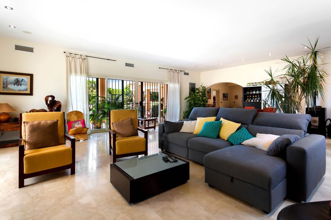 Villa in Benalmadena, Andalusia, Spain 4 - 18279473
