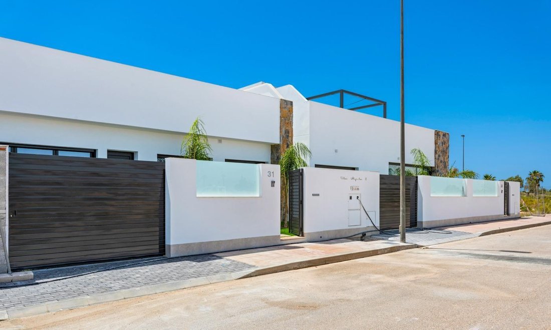Townhouse in Los Alcazares, Región de Murcia, Spain 3 - 18281067