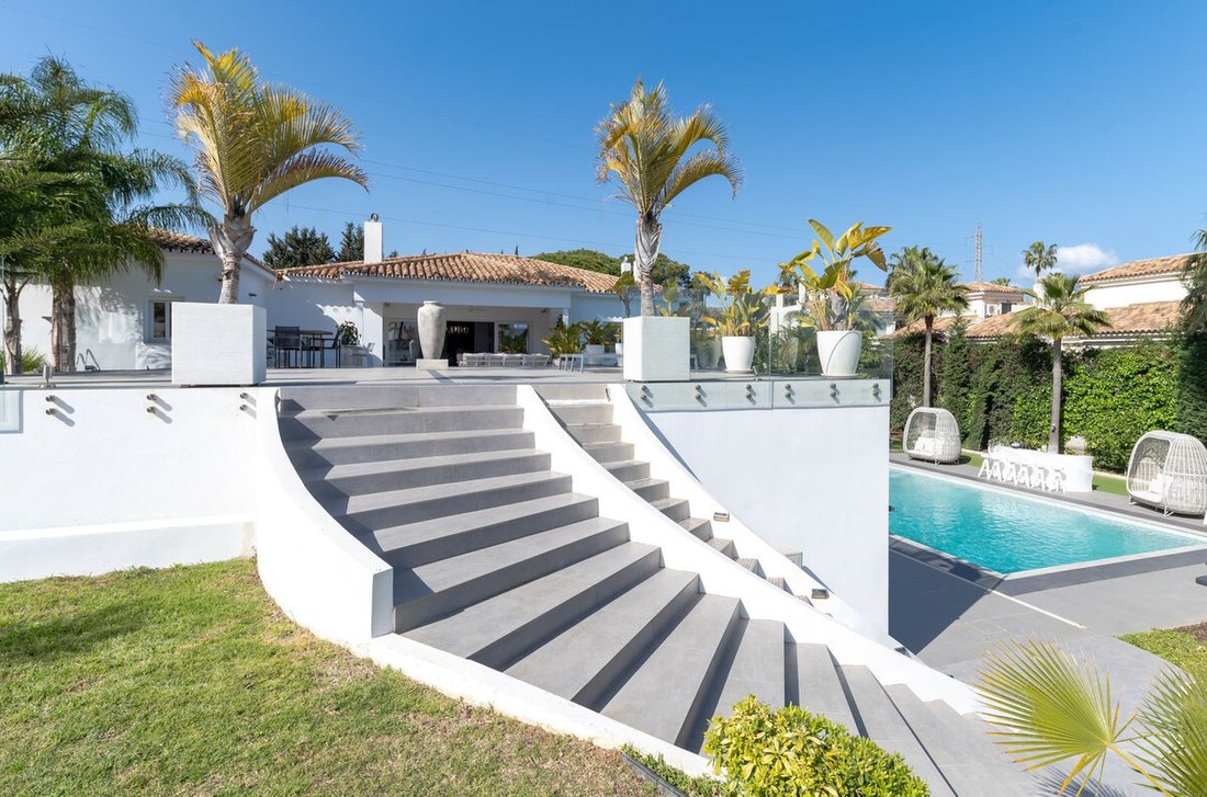 Villa in Estepona, Andalusia, Spain 4 - 18282365