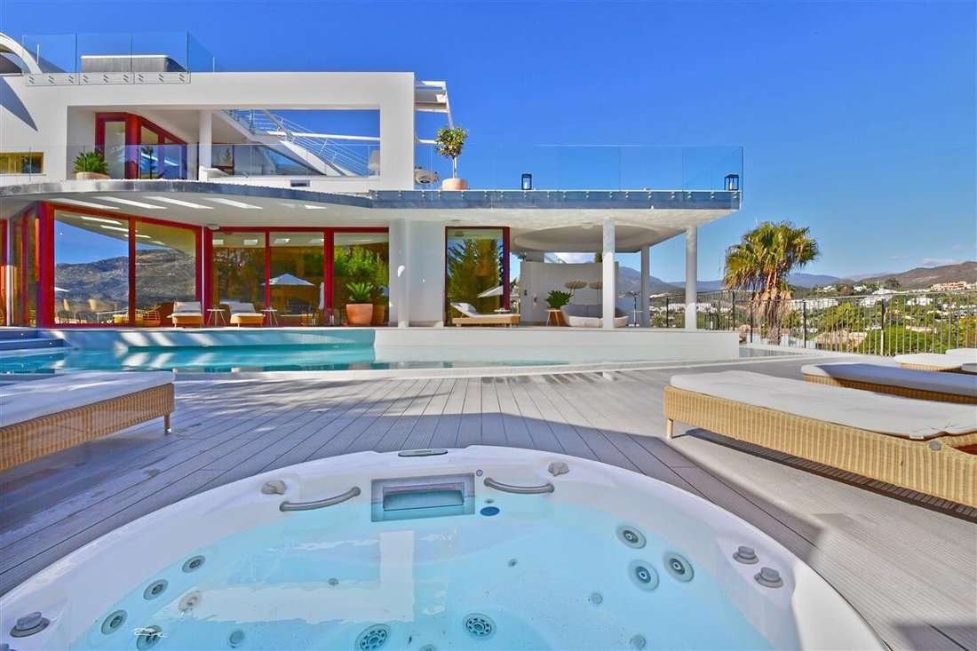 Villa in Nueva Andalucia, Marbella, Spain 2 - 18284132