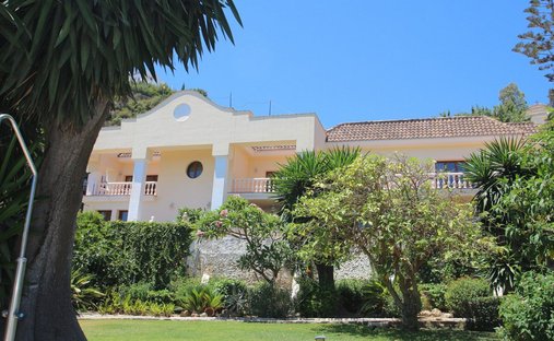 Villa en Benalmádena, Andalucía, España 1