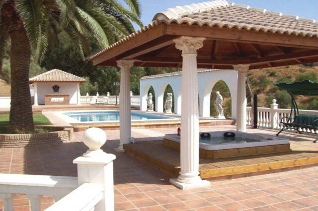 Villa in Alhaurin el Grande, Andalusia, Spain 2 - 18282506