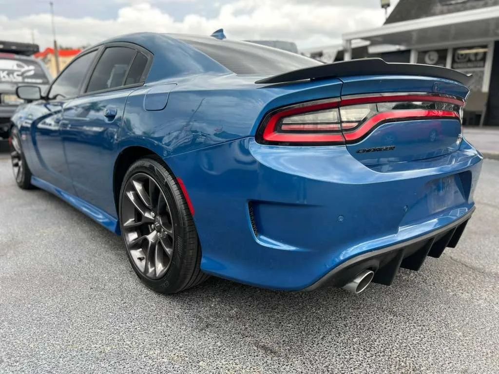 Sedan in Orlando, FL, United States 3 - 18279112