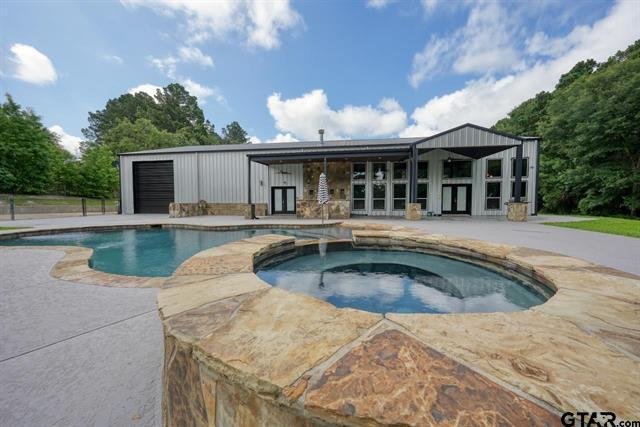 House in Tyler, Texas, United States 2 - 18279616