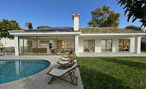 Villa en Benalmádena, Andalucía, España 1