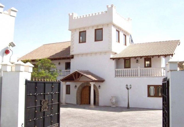 Villa in Alhaurin el Grande, Andalusia, Spain 1 - 18282506