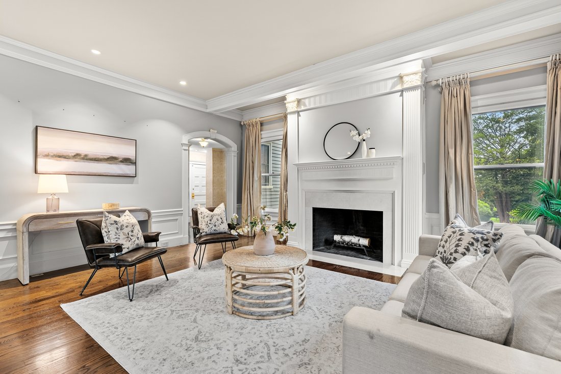 Condo in Arlington, Massachusetts, United States 1 - 18279014
