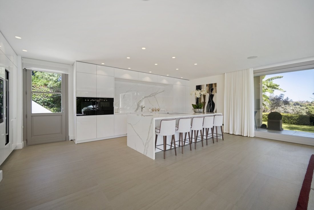 Villa in Nueva Andalucia, Marbella, Spain 5 - 10926827