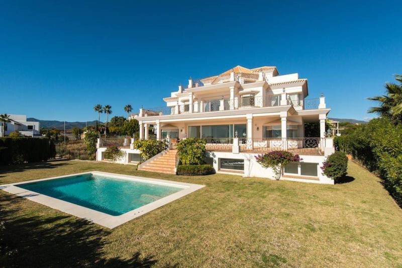 Villa in Benahavis, Andalusia, Spain 1 - 18283647