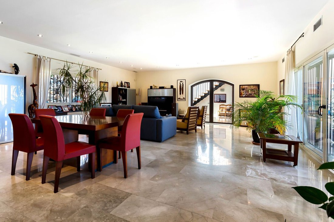 Villa in Benalmadena, Andalusia, Spain 5 - 18279473