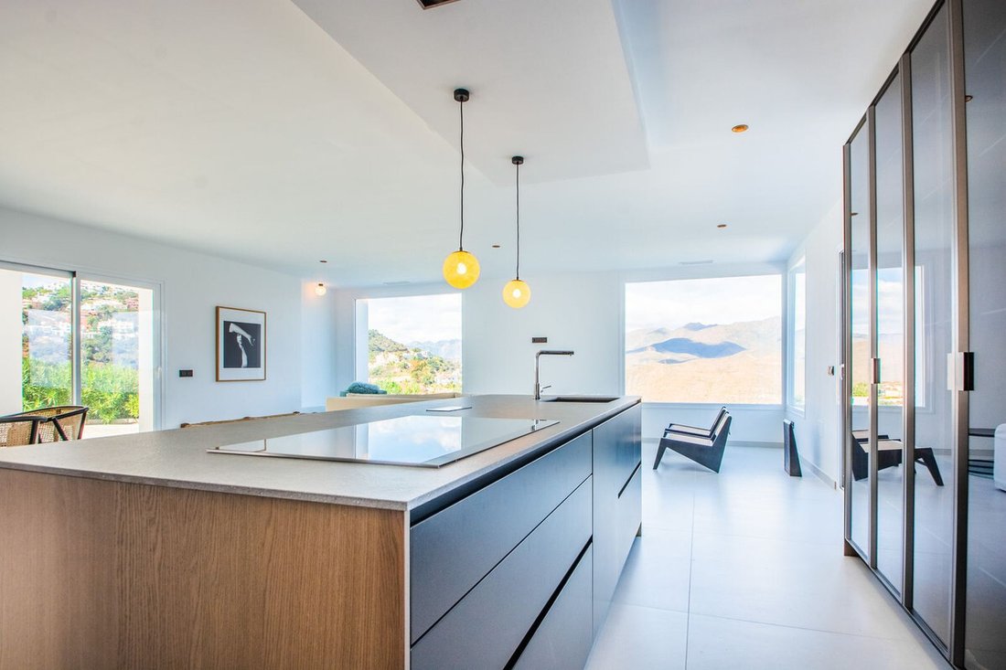 Villa in Elviria-Cabopino, Marbella, Spain 2 - 18282466