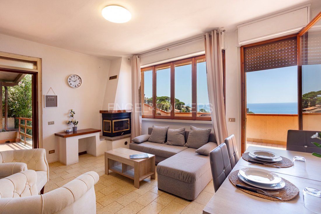 Apartment in Castle of Castiglione, Castiglione della Pescaia, Tuscany 3 - 18279737
